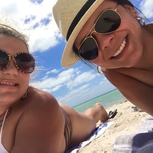 Meet your Posher, Marie